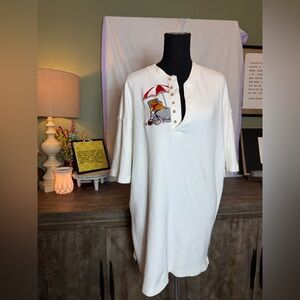 Vintage 90s Disney Sleepwear with Embroidered Winnie the Pooh Design